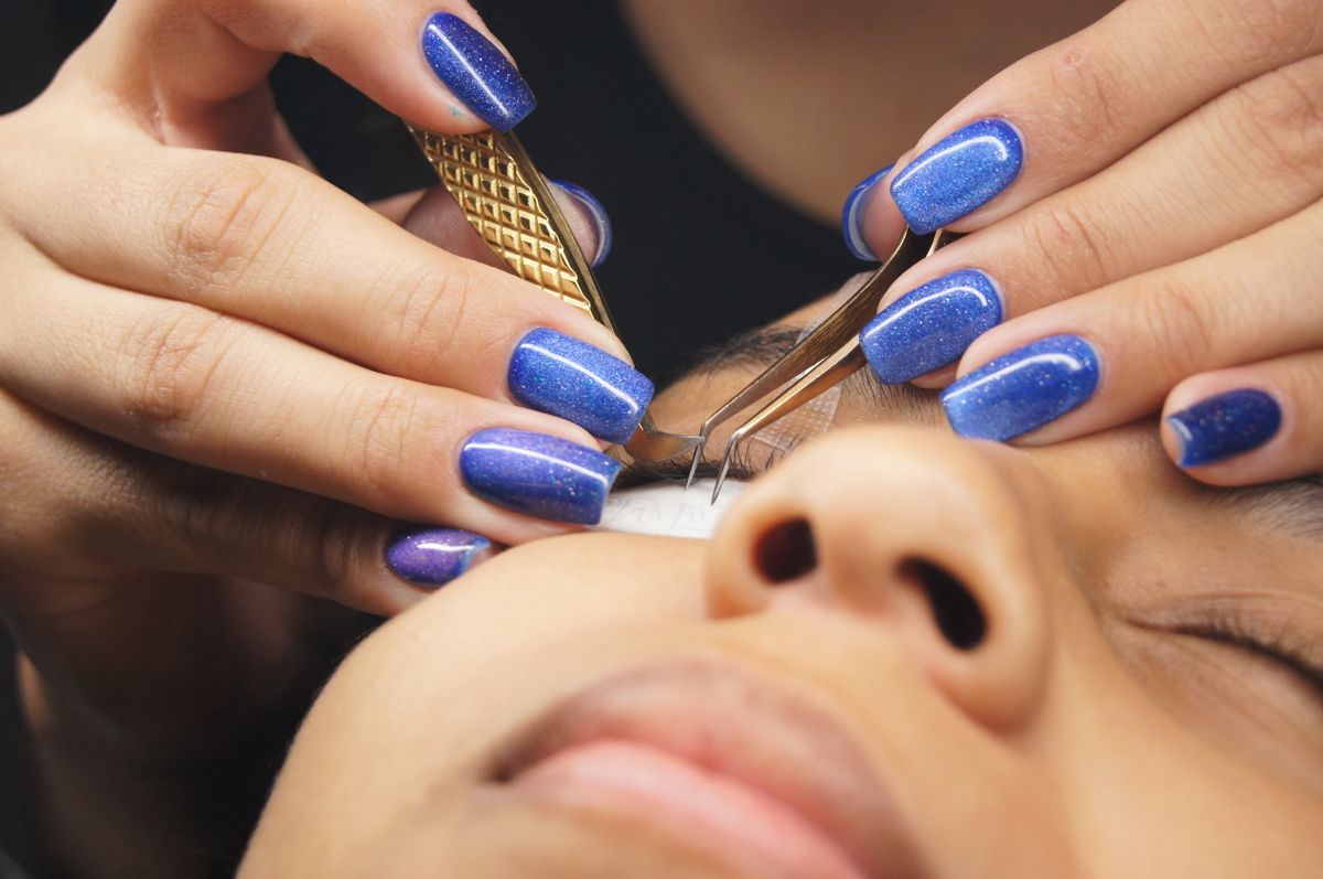 Extensiones de pestañas clásicas